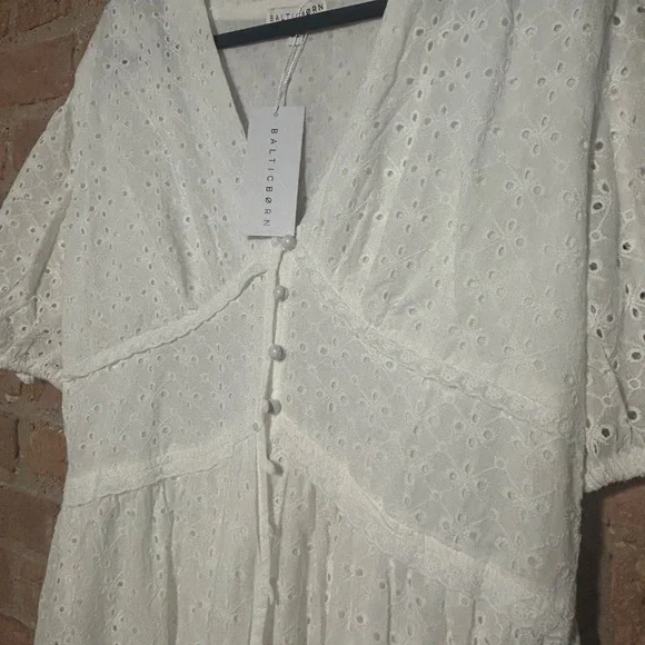 NWT - Baltic Born Esther Eyelet Midi Dress in Off White - Picture 2 of 4